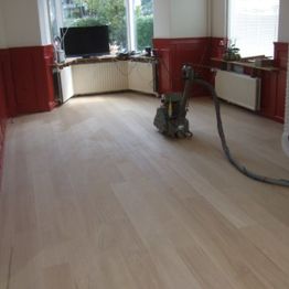 geoliede planken blank