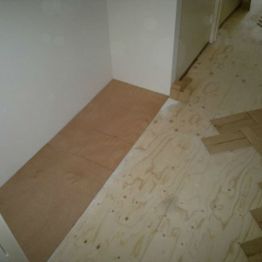 Dubbele visgraatvloer